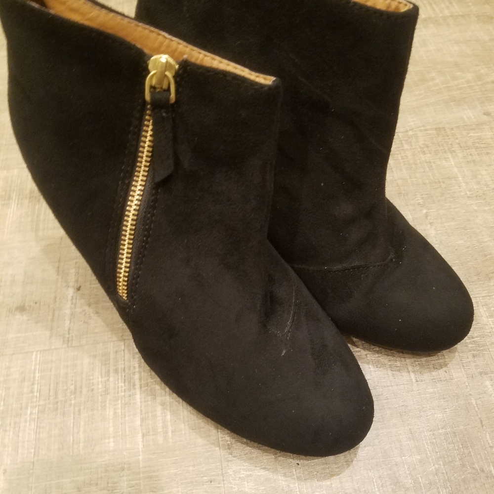 Black Suede a.n.a. a new approach ankle booties